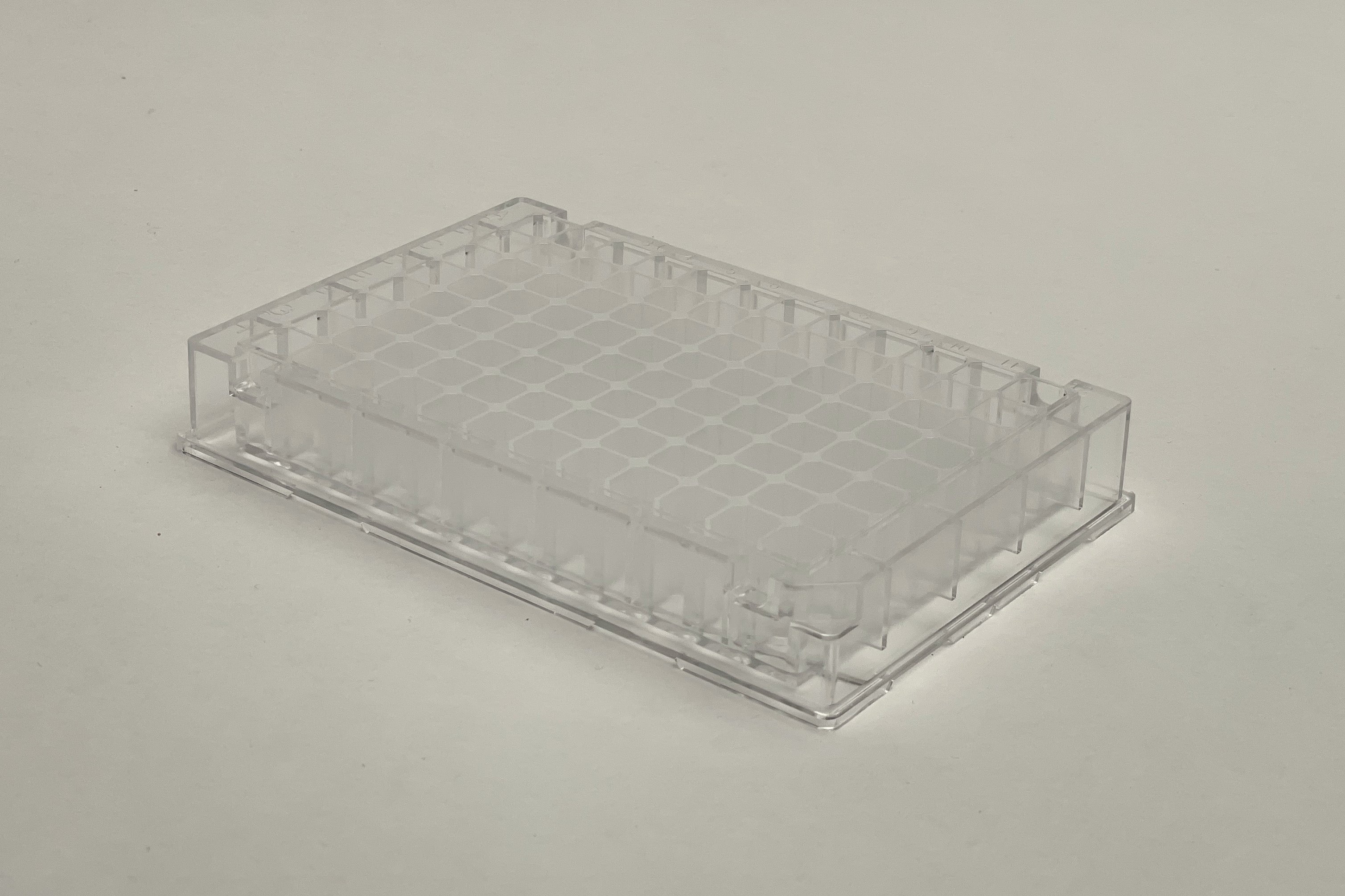 Polystyrene transparent square 96-half-deepwell microplates