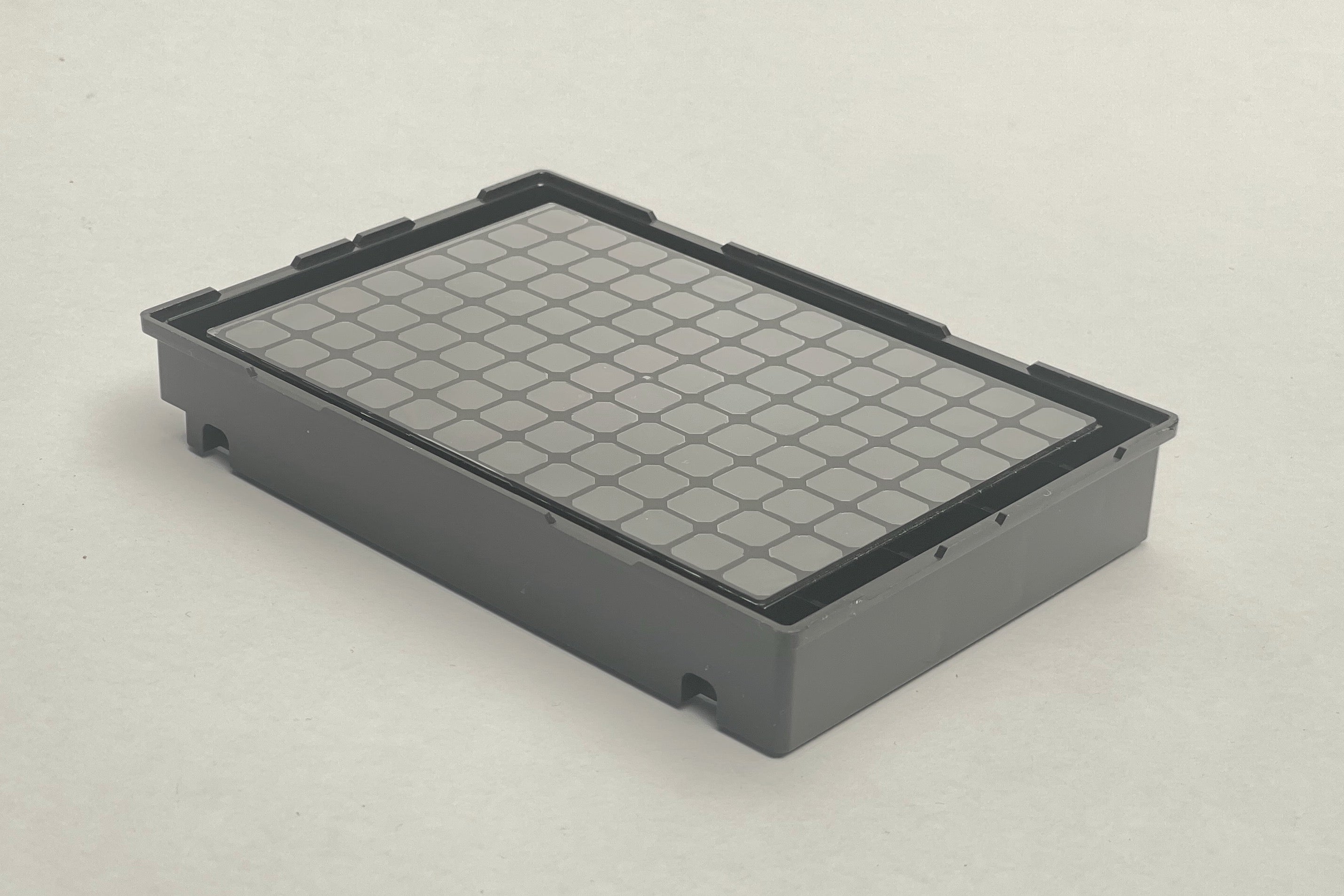 Polystyrene black square 96-half-deepwell microplates with a transparent bottom