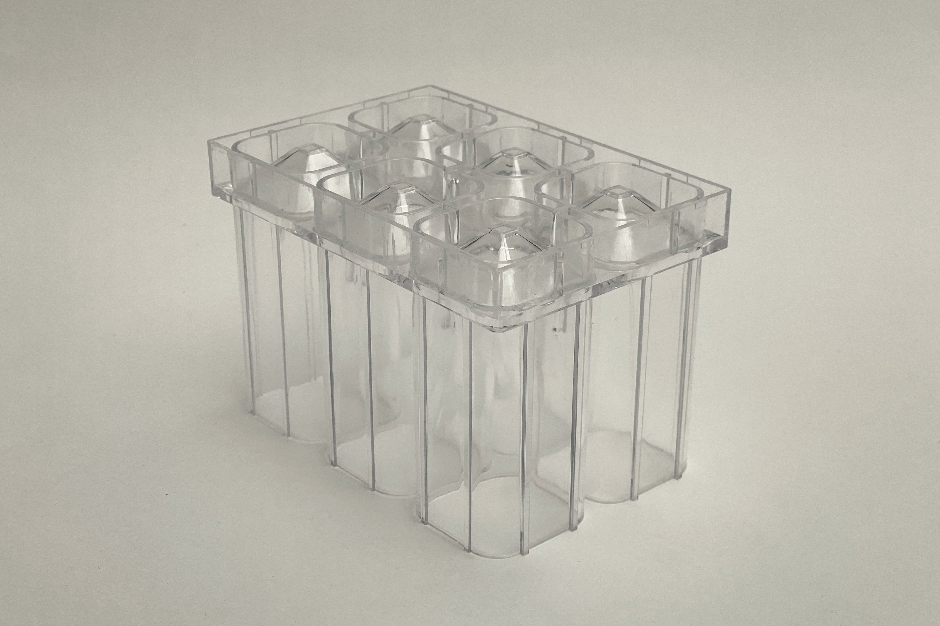 Polystyrene transparent 6-deepwell microplates with polystyrene lid